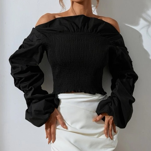 NWT, Lavishly Paris Women’s Off Shoulder Ruffle Trim Black Blouse. - Picture 9 of 16
